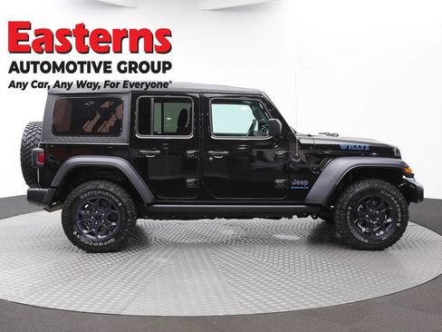 Used 2023 Jeep Wrangler Unlimited w/ Cold Weather Group AWD/4WD image 4