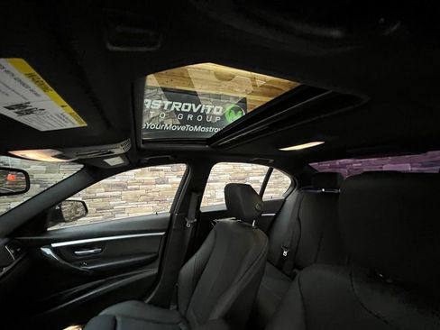 Used 2018 BMW 330i xDrive Sedan AWD/4WD image 23