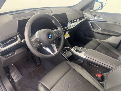 New 2027 BMW X1 xDrive28i AWD/4WD image 11