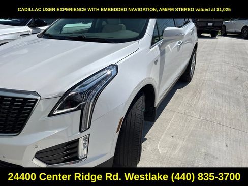 Used 2020 Cadillac XT5 Premium Luxury w/ LPO, Floor Liner Package AWD/4WD image 4