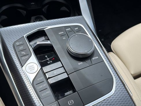 Used 2025 BMW M440i RWD image 24