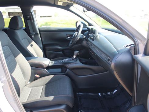 Used 2026 Honda HR-V Sport image 8
