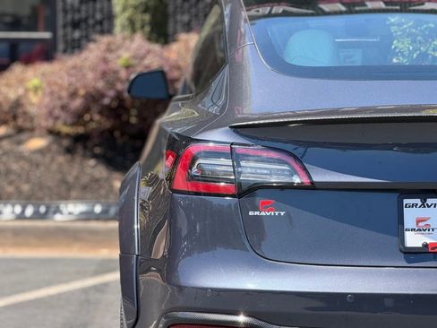 Used 2022 Tesla Model 3 Performance image 15