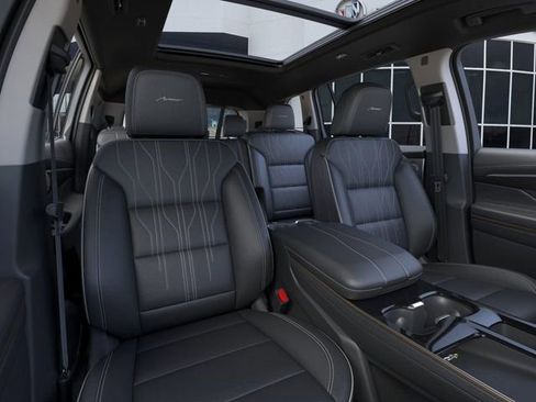 New 2026 Buick Enclave Avenir w/ Super Cruise Package image 16