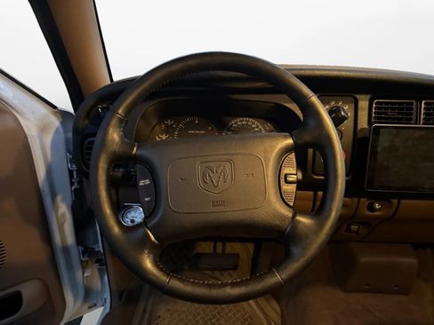 Used 2001 Dodge Ram 2500 Truck 2WD Quad Cab image 12