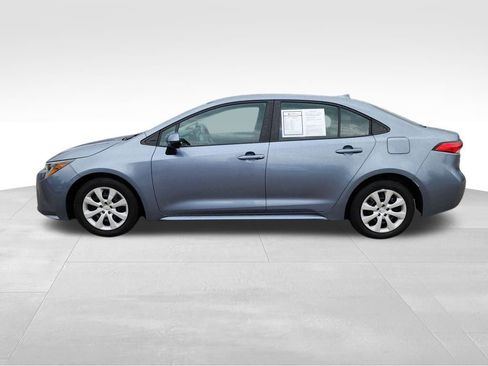 Used 2023 Toyota Corolla LE image 5