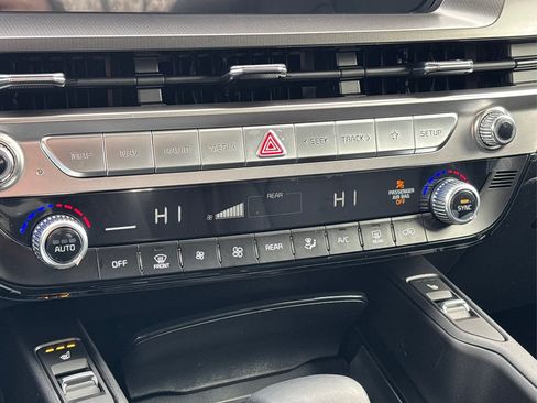 New 2025 Kia Telluride S image 24