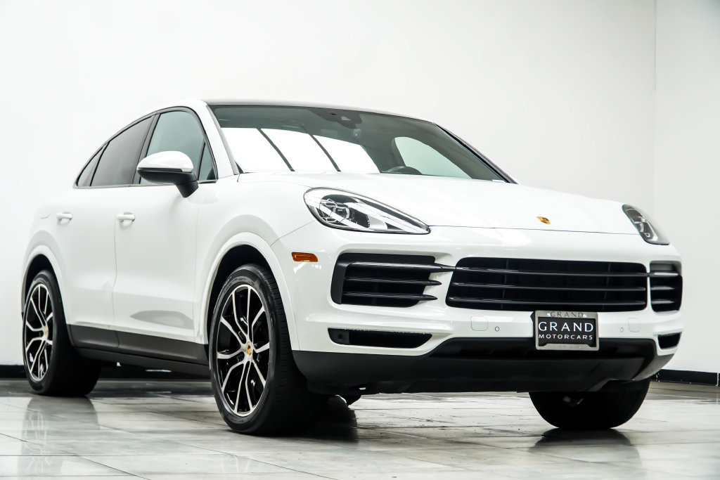 Used 2023 Porsche Cayenne Coupe AWD/4WD image 5