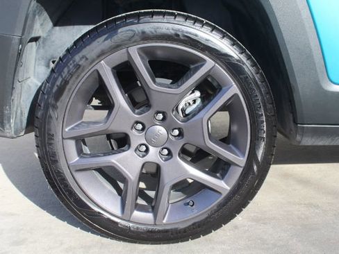 Used 2021 Jeep Renegade Latitude image 12