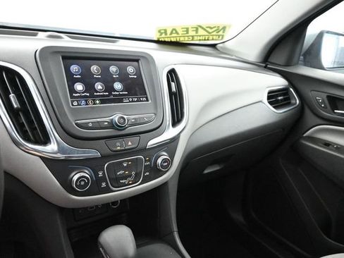 Used 2023 Chevrolet Equinox LT image 22