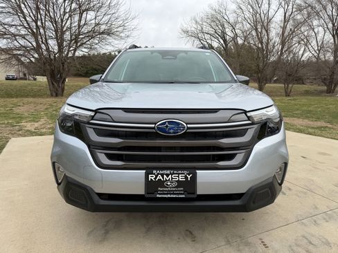 Used 2026 Subaru Forester Premium image 9