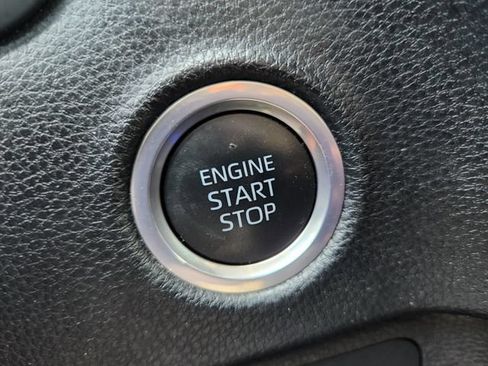 Used 2022 Toyota Tundra SR5 AWD/4WD image 8