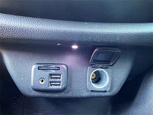 Used 2021 Chevrolet Traverse RS image 31