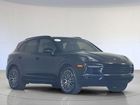 Certified 2023 Porsche Cayenne AWD/4WD image 10