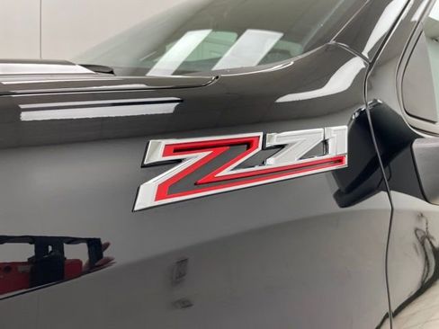 Used 2024 Chevrolet Silverado 1500 LT w/ Z71 Off-Road Package image 19