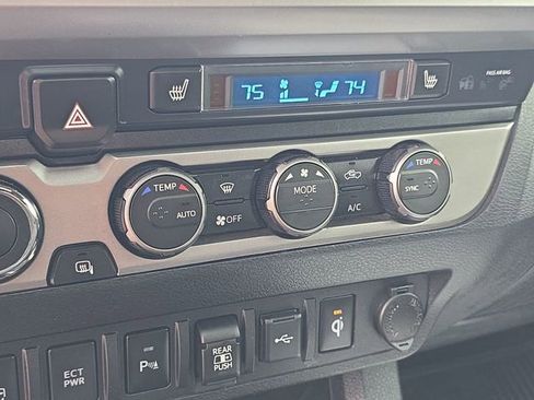 Used 2023 Toyota Tacoma Limited AWD/4WD image 19
