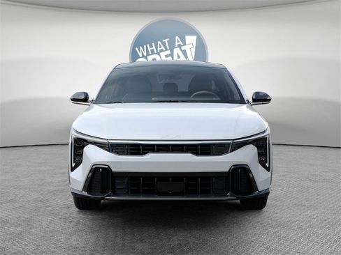 New 2026 Kia K4 GT-Line image 2