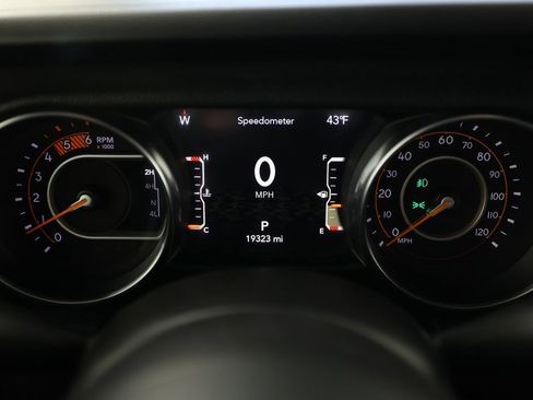 Used 2022 Jeep Gladiator Sport image 20