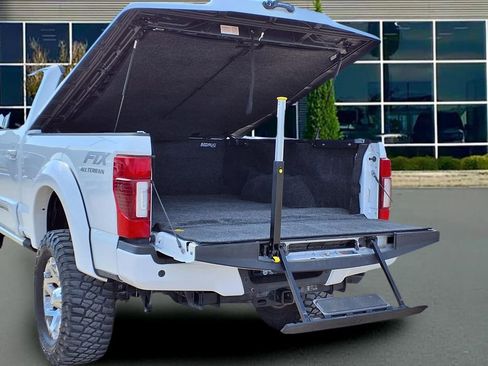 Used 2022 Ford F250 Lariat w/ Lariat Ultimate Package image 37