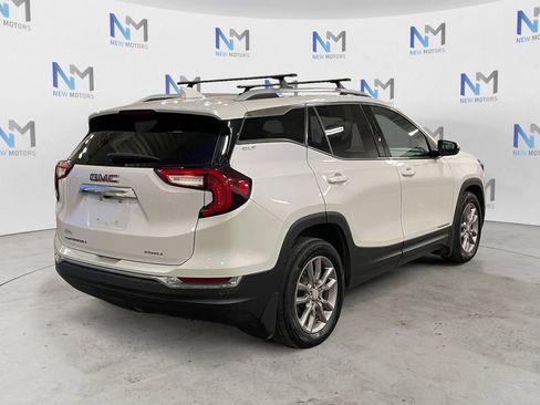 Used 2022 GMC Terrain SLT w/ Infotainment Package II AWD/4WD image 5