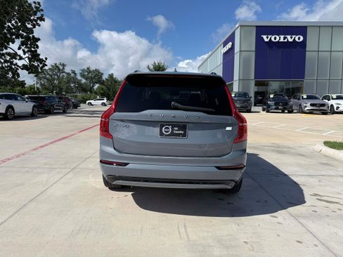 Certified 2023 Volvo XC90 T8 Ultimate w/ Lounge Package AWD/4WD image 5