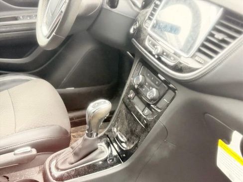 Used 2020 Buick Encore Preferred image 14