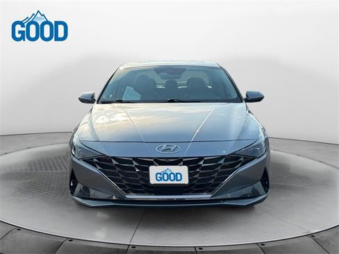 Used 2022 Hyundai Elantra Limited image 8