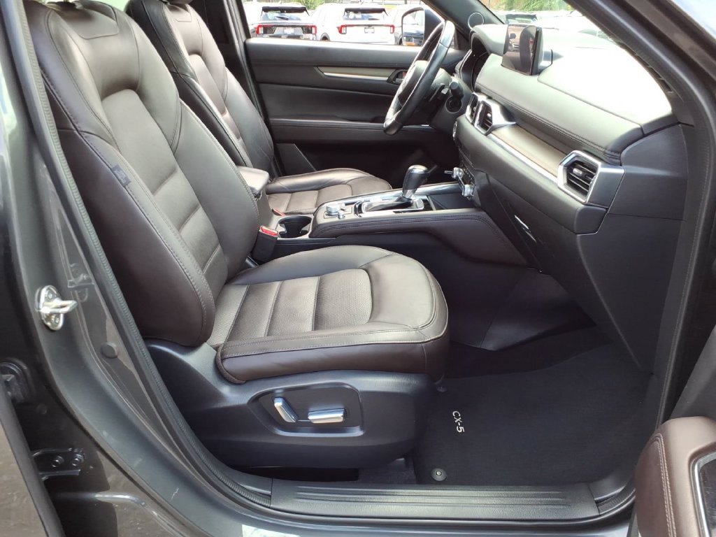 Used 2023 MAZDA CX-5 Signature AWD/4WD image 13