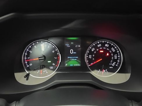 Used 2021 Toyota RAV4 LE AWD/4WD image 23