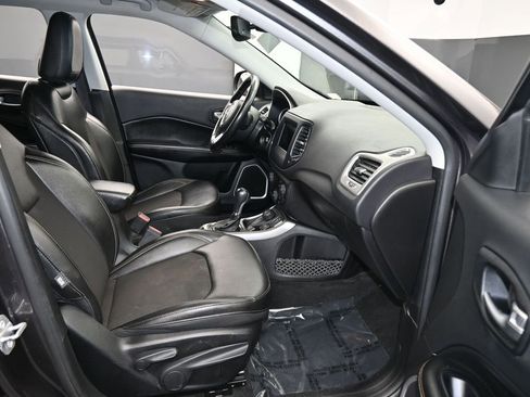 Used 2021 Jeep Compass Latitude w/ Driver Assistance Group image 41