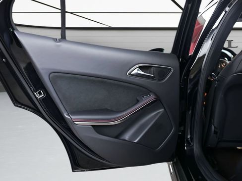 Used 2018 Mercedes-Benz GLA 45 AMG 4MATIC image 51