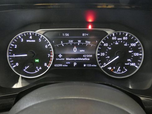 Used 2022 Nissan Pathfinder SL image 16