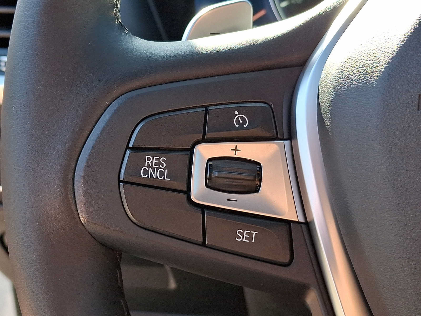 Used 2019 BMW X3 xDrive30i w/ Executive Package AWD/4WD image 18