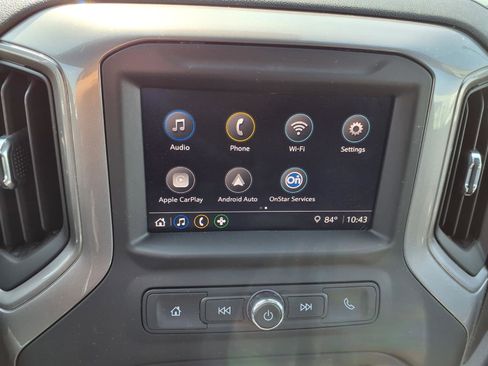 Used 2025 Chevrolet Silverado 1500 W/T image 3