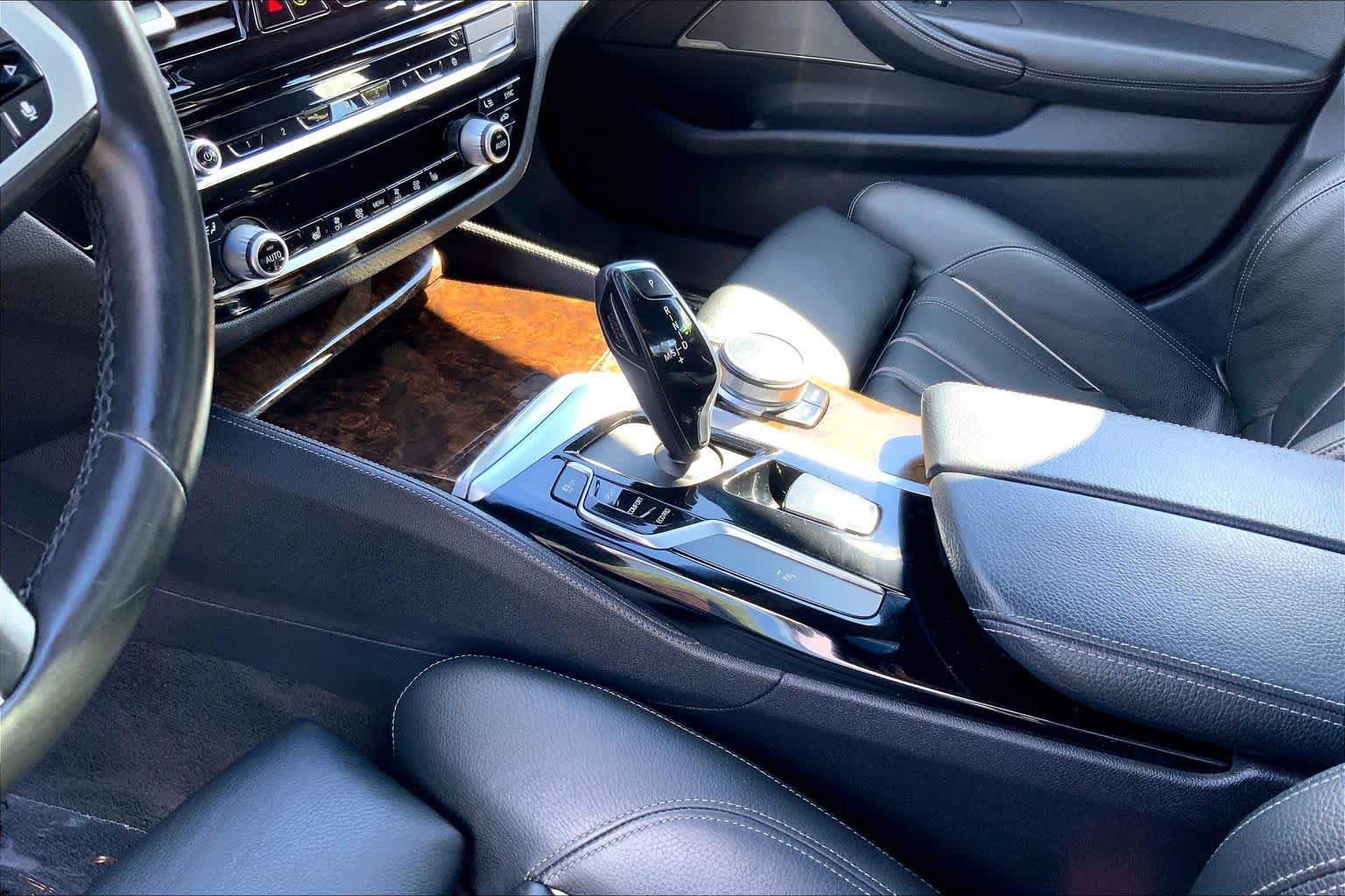 Used 2020 BMW 540i xDrive w/ Executive Package AWD/4WD image 15