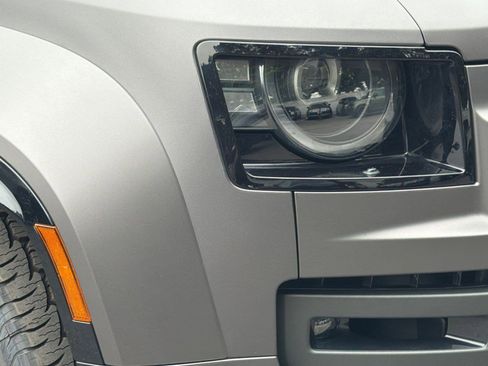 New 2026 Land Rover Defender 110 OCTA AWD/4WD image 10