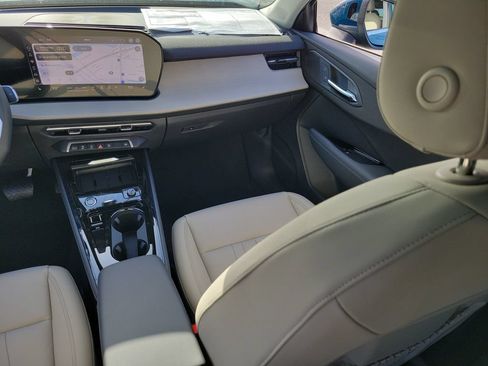 New 2026 Audi Q3 quattro 2.0T AWD/4WD image 24