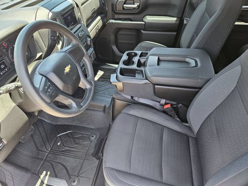 Certified 2025 Chevrolet Silverado 2500 Custom w/ Custom Value Package AWD/4WD image 18