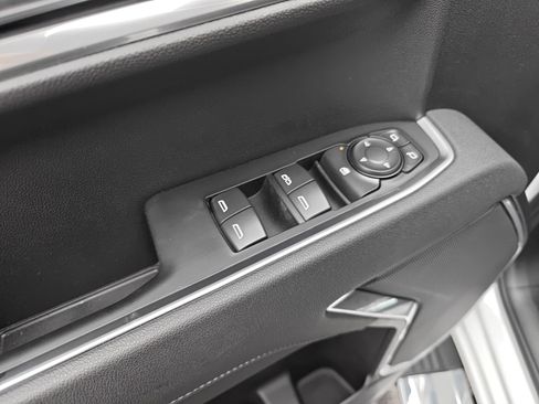 Certified 2026 Chevrolet Silverado 1500 LT image 13