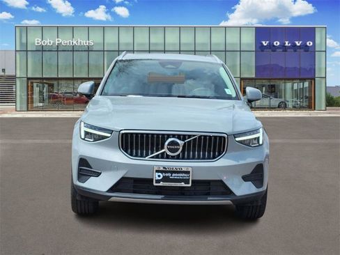 New 2025 Volvo XC40 B5 Core w/ Protection Package Premier image 8
