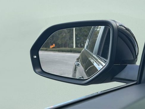 New 2026 Volkswagen Atlas SE image 25