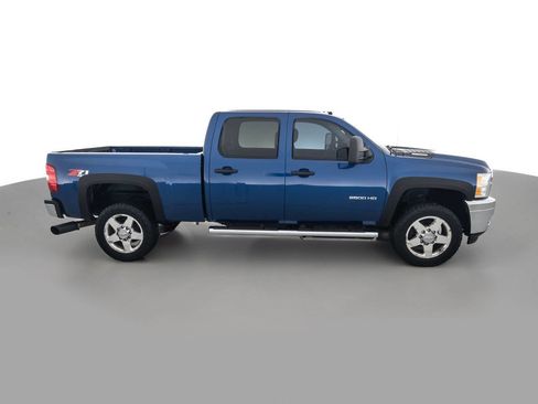 Used 2013 Chevrolet Silverado 2500 LT w/ Interior Plus Package image 4