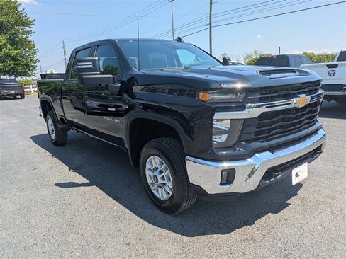 Used 2025 Chevrolet Silverado 2500 LT w/ Convenience Package AWD/4WD image 10
