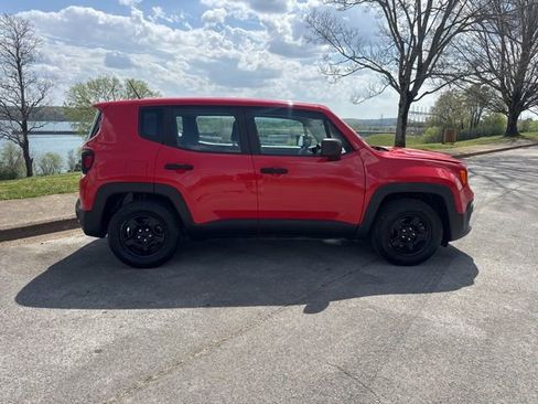 Used 2017 Jeep Renegade Sport w/ Power & Air Group image 9
