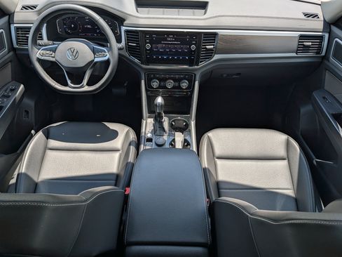 Used 2023 Volkswagen Atlas SE AWD/4WD image 10