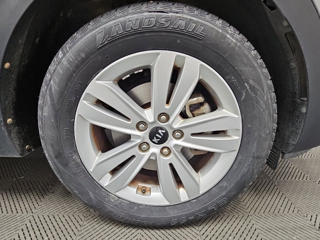 Used 2019 Kia Sportage LX FWD image 40