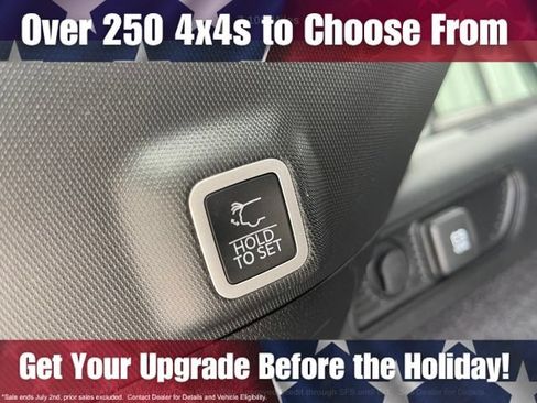 Used 2022 Jeep Grand Cherokee Trailhawk AWD/4WD image 25