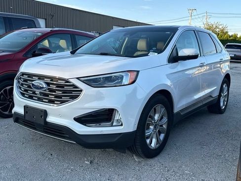 Used 2020 Ford Edge Titanium AWD/4WD image 3