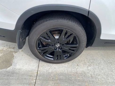 Used 2022 Honda Pilot Black Edition image 14