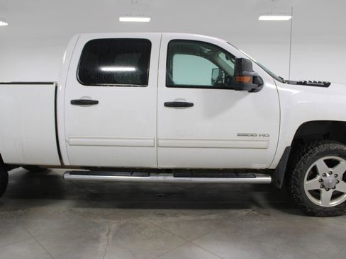 Used 2012 Chevrolet Silverado 2500 LT w/ Interior Plus Package image 11